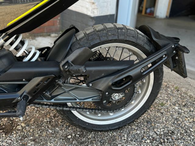 husqvarna - svartpilen-401