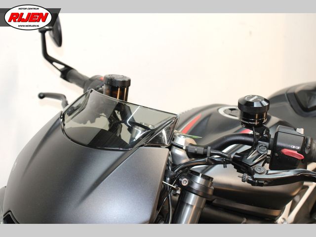 triumph - street-triple-rs