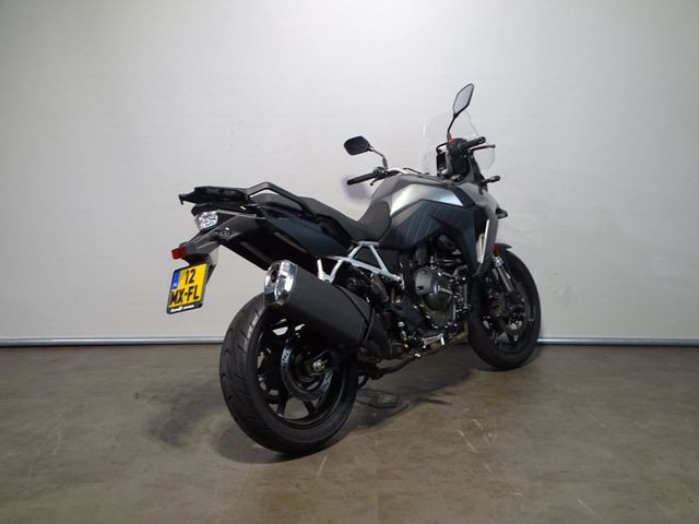 suzuki - v-strom-800