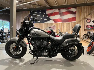 INDIAN MOTORCYCLE CHIEF BOBBER DARK HORSE – foto 2