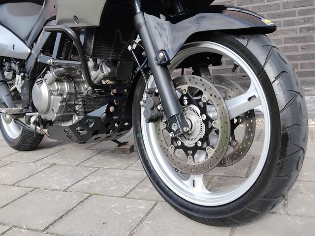 suzuki - v-strom-dl-650-abs