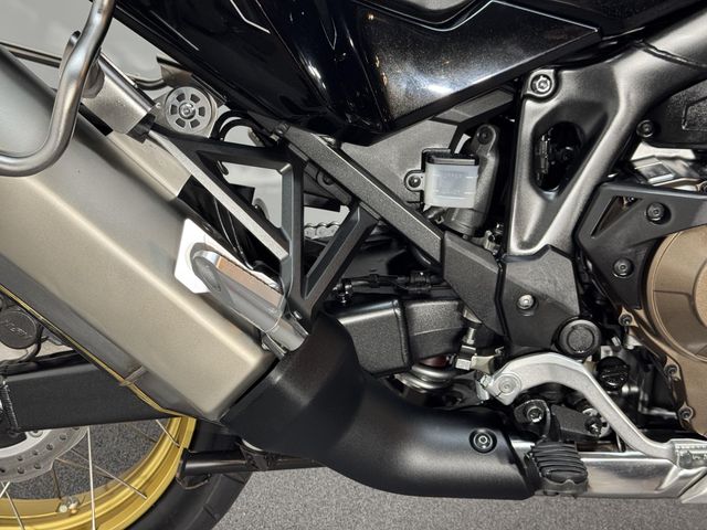 honda - crf-1100-l-africa-twin-adventure-sports
