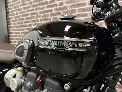 TRIUMPH BONNEVILLE T 120 BLACK – foto 3