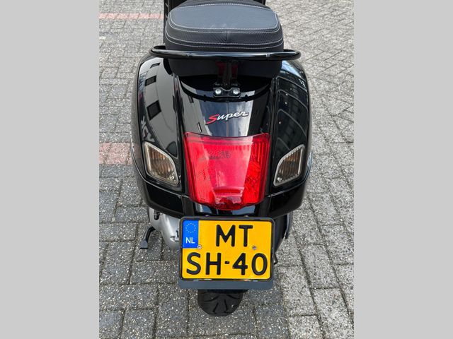 vespa - gts-super-300