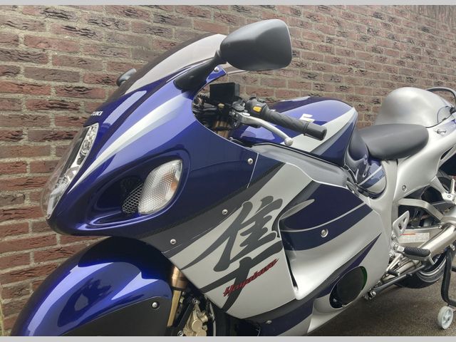 suzuki - gsx-r-1300-hayabusa