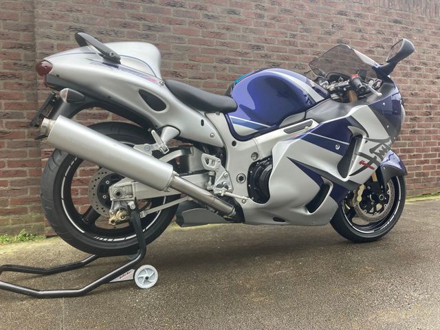 suzuki - gsx-r-1300-hayabusa