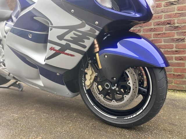 suzuki - gsx-r-1300-hayabusa