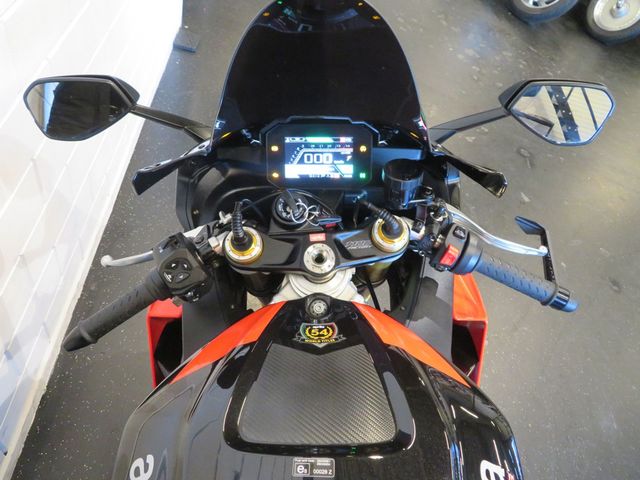 aprilia - rsv-4-factory-aprc