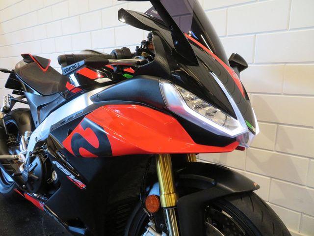 aprilia - rsv-4-factory-aprc