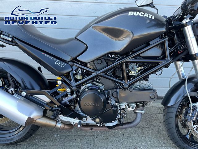 ducati - m-695