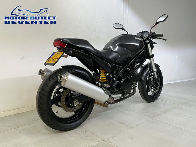 ducati - m-695
