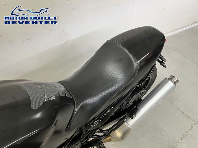 ducati - m-695