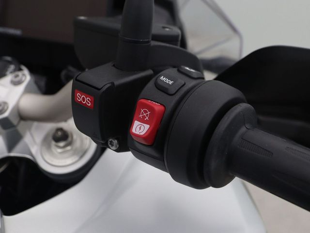 bmw - f-900-gs-adventure