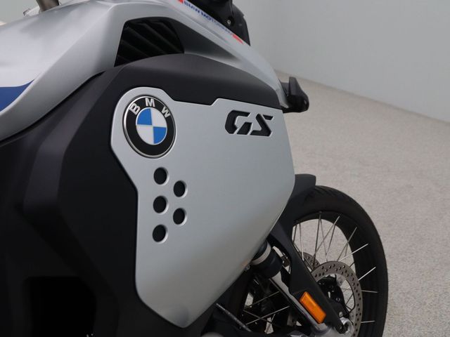 bmw - f-900-gs-adventure