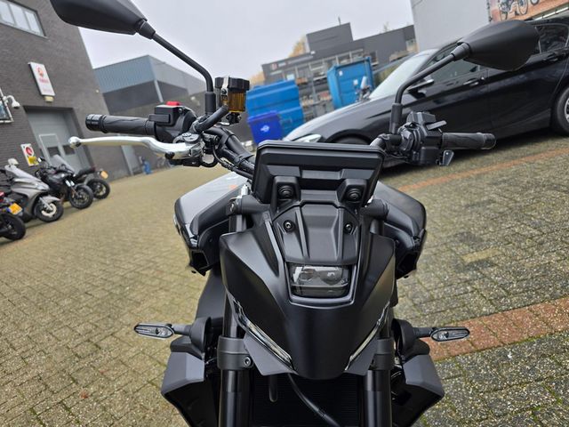 yamaha - mt-09-y-amt