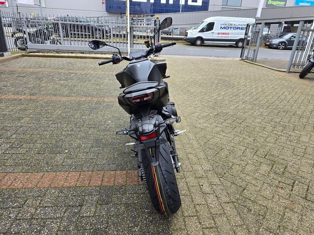 yamaha - mt-09-y-amt
