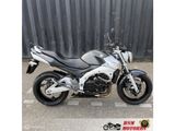 SUZUKI GSR 600