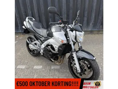 SUZUKI GSR 600 – foto 3