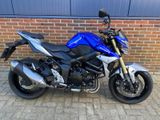 SUZUKI GSR 750 A