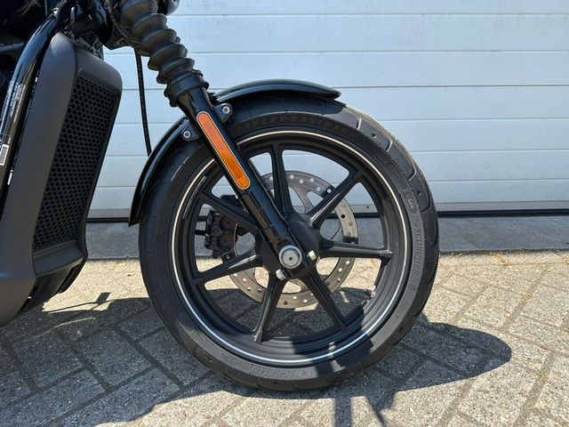 harley-davidson - street-750