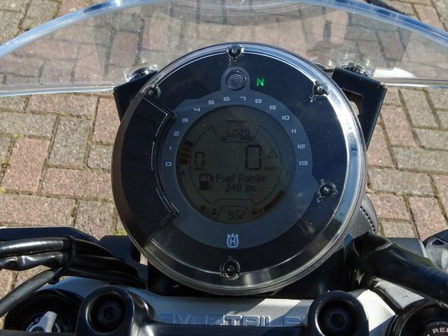 husqvarna - vitpilen-401