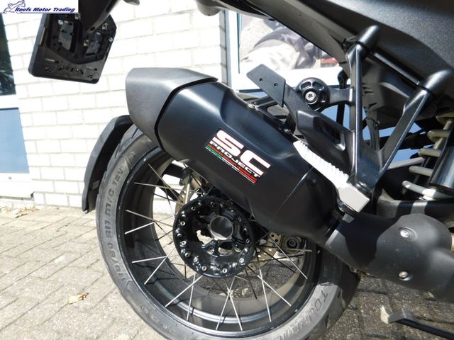 bmw - r-1300-gs-triple-black