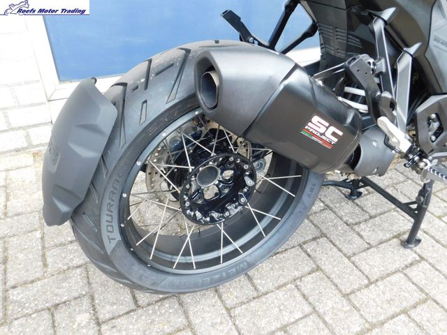 bmw - r-1300-gs-triple-black
