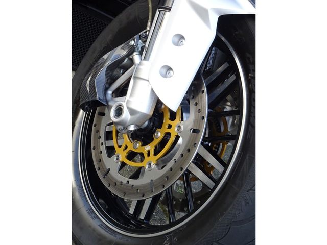 triumph - rocket-3-gt