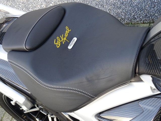 triumph - rocket-3-gt