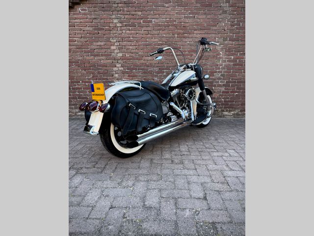 harley-davidson - heritage-classic