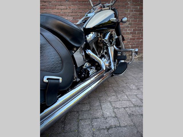 harley-davidson - heritage-classic