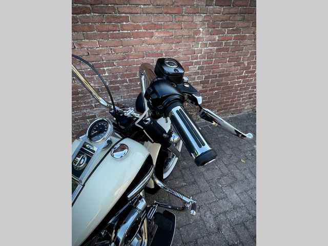 harley-davidson - heritage-classic