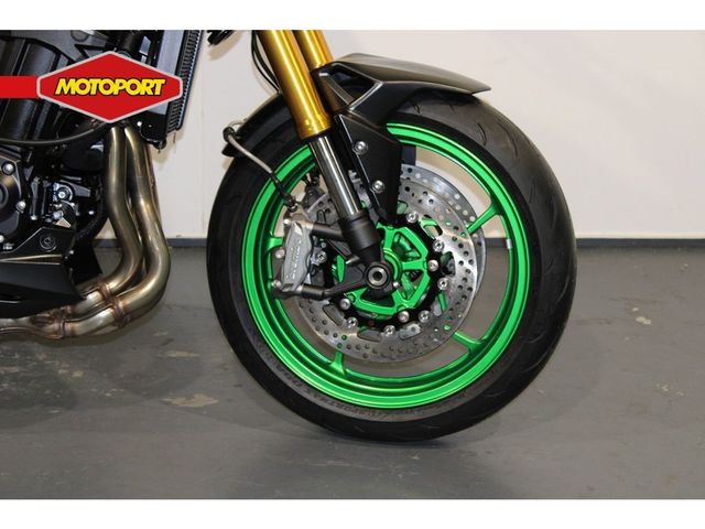 kawasaki - z900