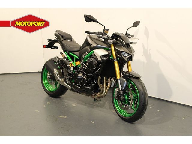 kawasaki - z900