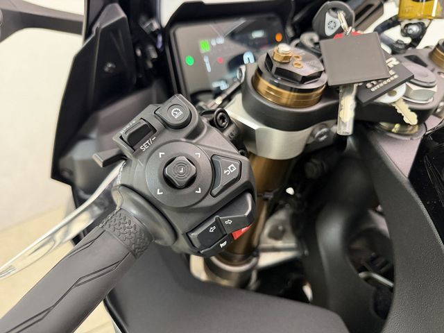 yamaha - yzf-r9