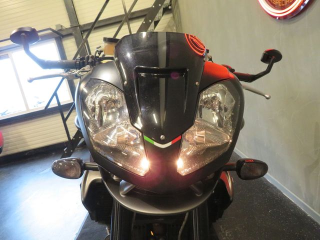 aprilia - tuono-1000-r