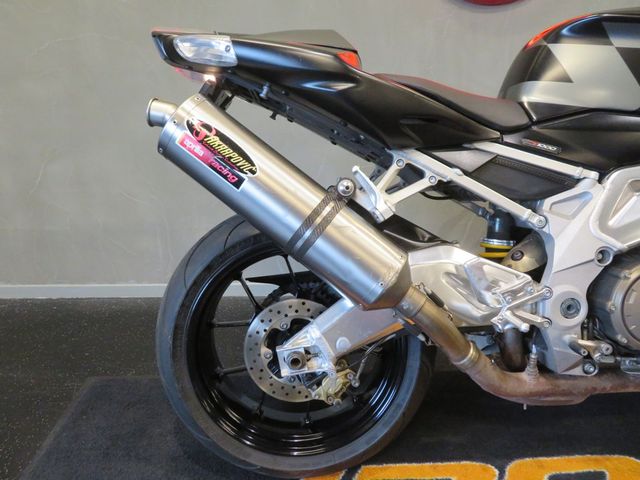 aprilia - tuono-1000-r