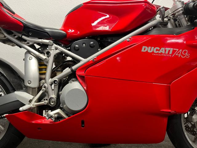 ducati - 749-s