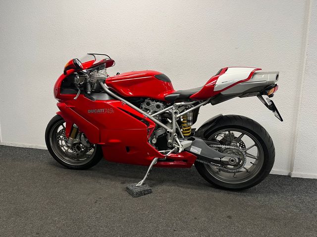 ducati - 749-s