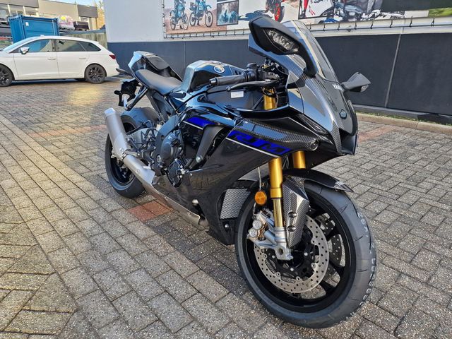 yamaha - yzf-r1m