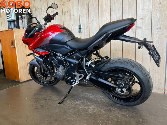 triumph - tiger-660