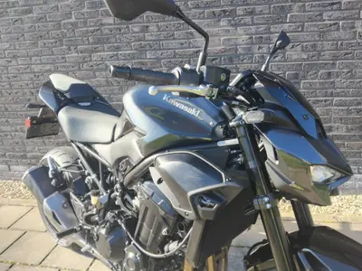 KAWASAKI Z900 – foto 4