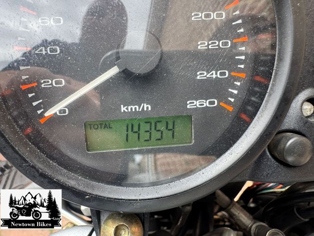 ducati - monster-620-dark