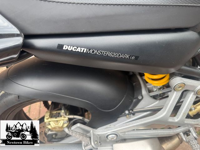 ducati - monster-620-dark