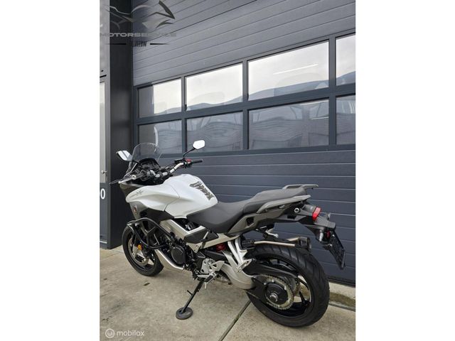 honda - vfr-800-x-crossrunner-abs