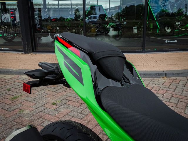 kawasaki - ninja-400-krt-edition