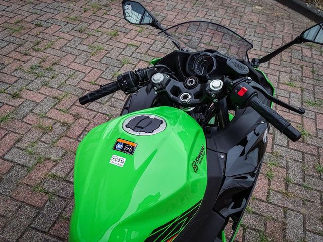 kawasaki - ninja-400-krt-edition