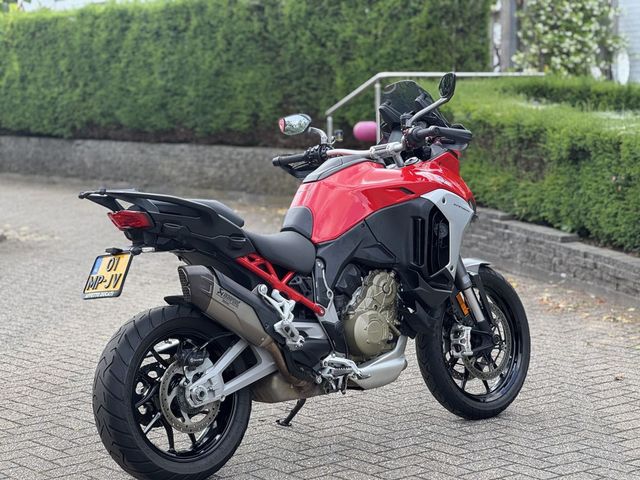 ducati - multistrada-v4-s