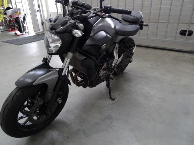 yamaha - mt-07-abs