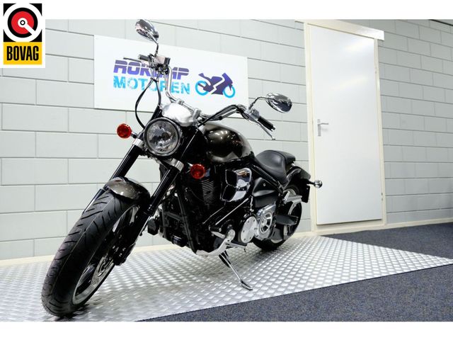 yamaha - xv-1700-warrior